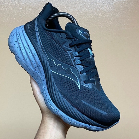 Saucony Hurricane 24 Men’s Running Sneakers Black Shadow Size 9.5 S20933-101 - Picture 7 of 16